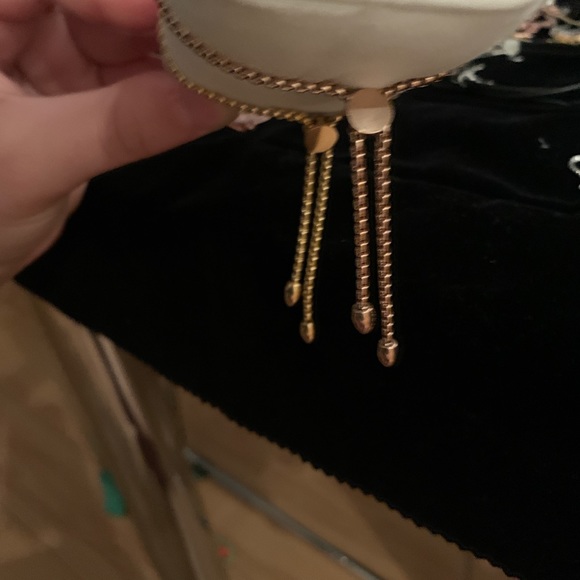 Jewelry: Bracelets - Picture 3 of 3